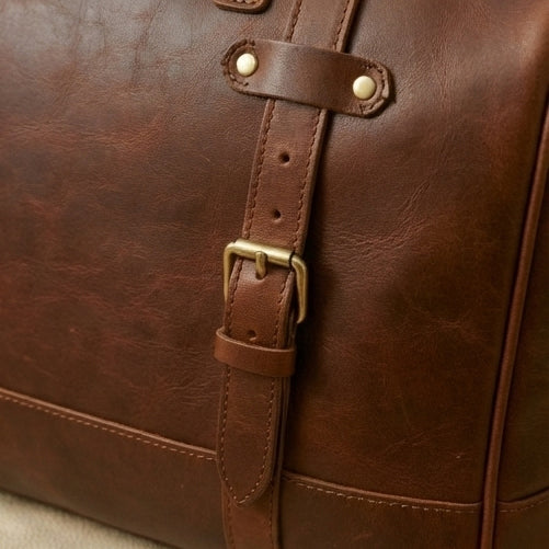The Voyager heritage duffle bag — interior pockets and suede lining detail